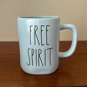 🚨PRICE SLASHED🚨 RAE DUNN LIGHT BLUE FREE SPIRIT MUG NWOT